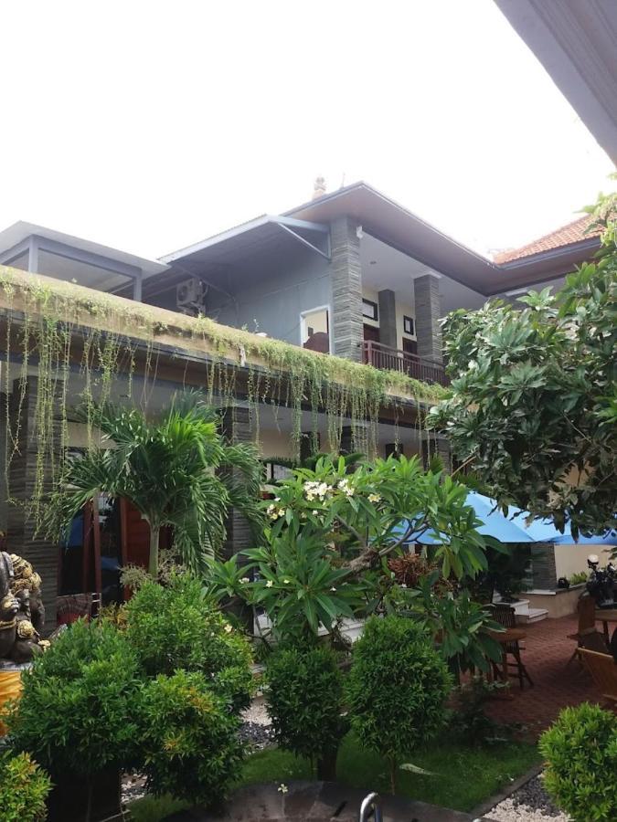 Oyo Flagship 91237 Ratu Guest House Kedunganan Экстерьер фото