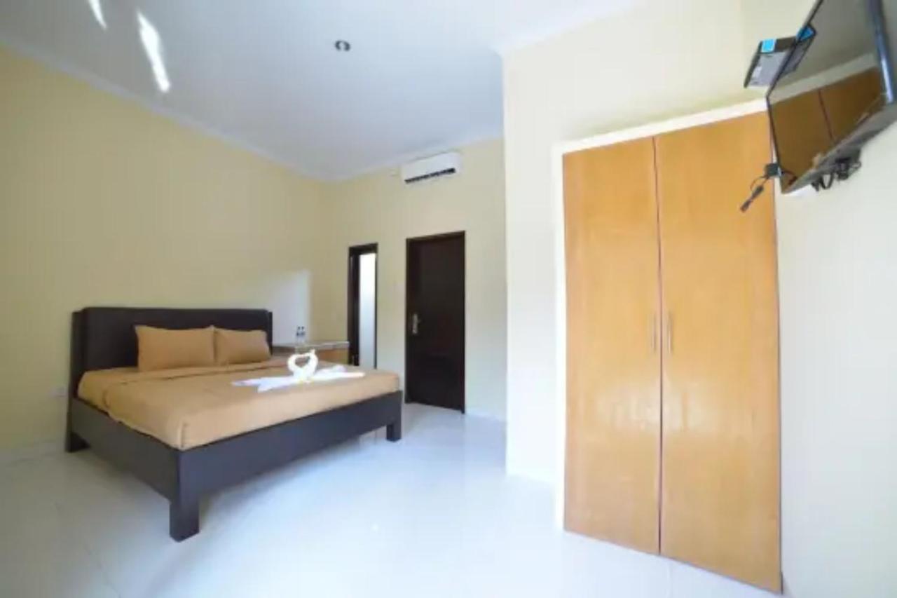 Oyo Flagship 91237 Ratu Guest House Kedunganan Экстерьер фото