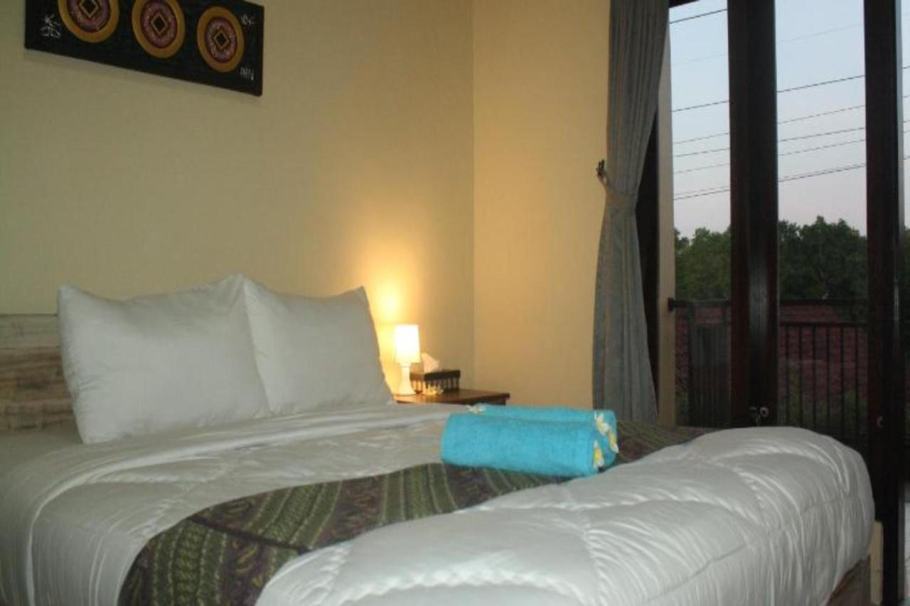Oyo Flagship 91237 Ratu Guest House Kedunganan Экстерьер фото
